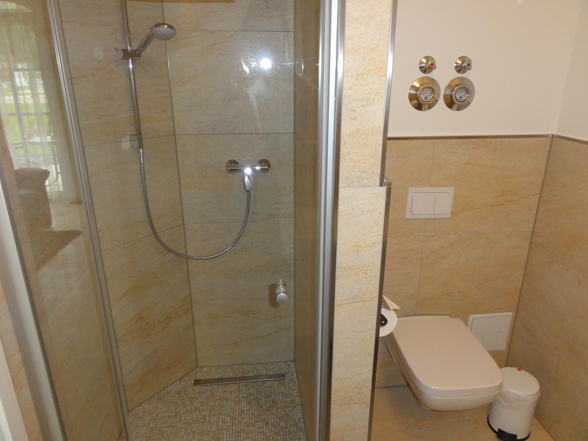 3 Zimmer Ferienwohnung Haus Meeresblick Mit Meerblick A005 Mit Suedterrasse Und Strandkorb Baabe Dış mekan fotoğraf